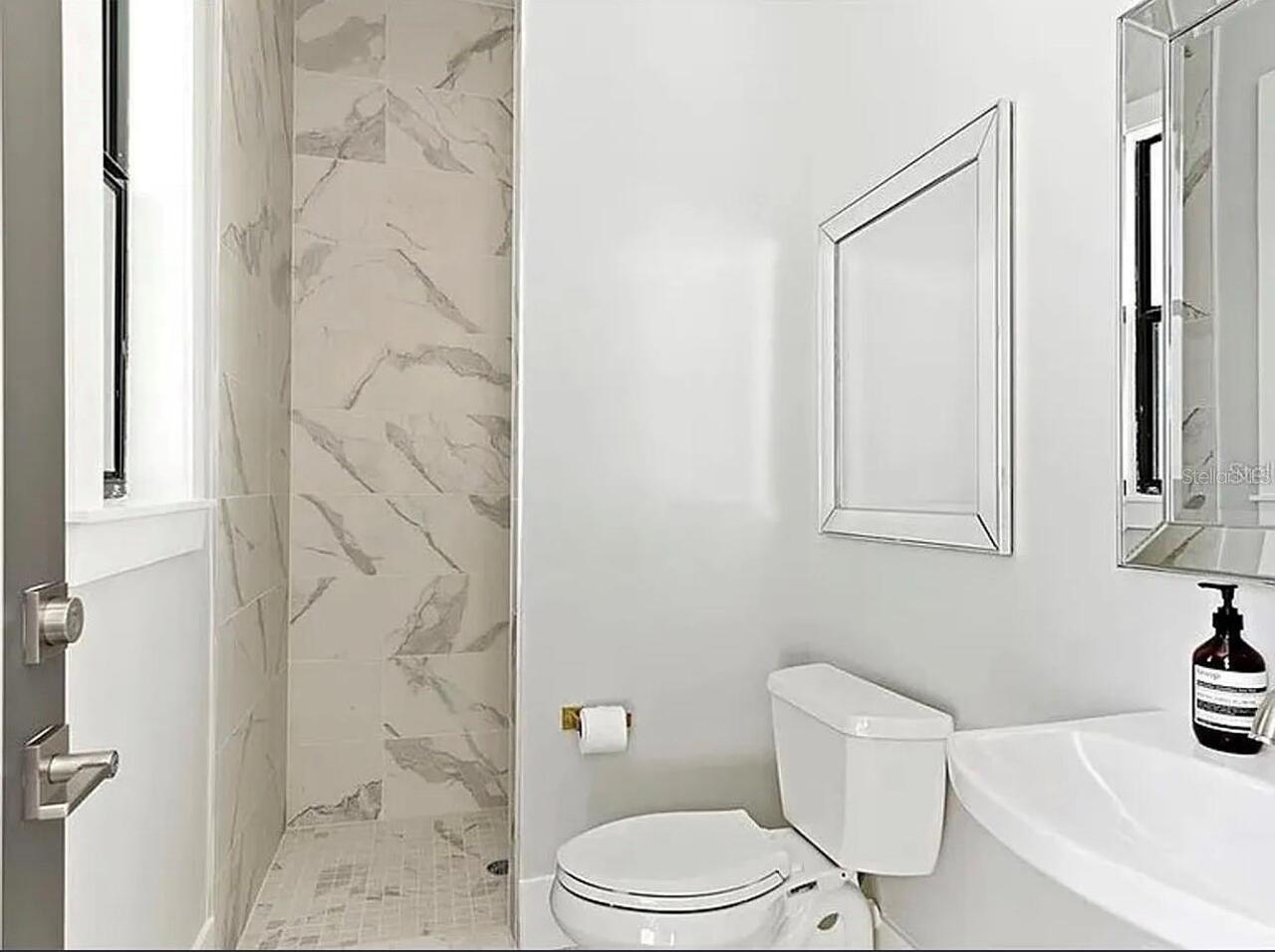 Listing Photo 6