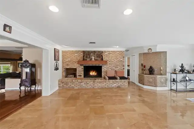 Listing Photo 15