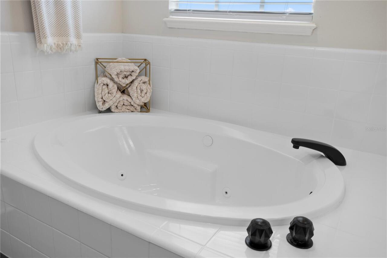 Listing Photo 24