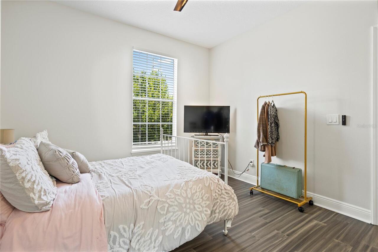 Listing Photo 33