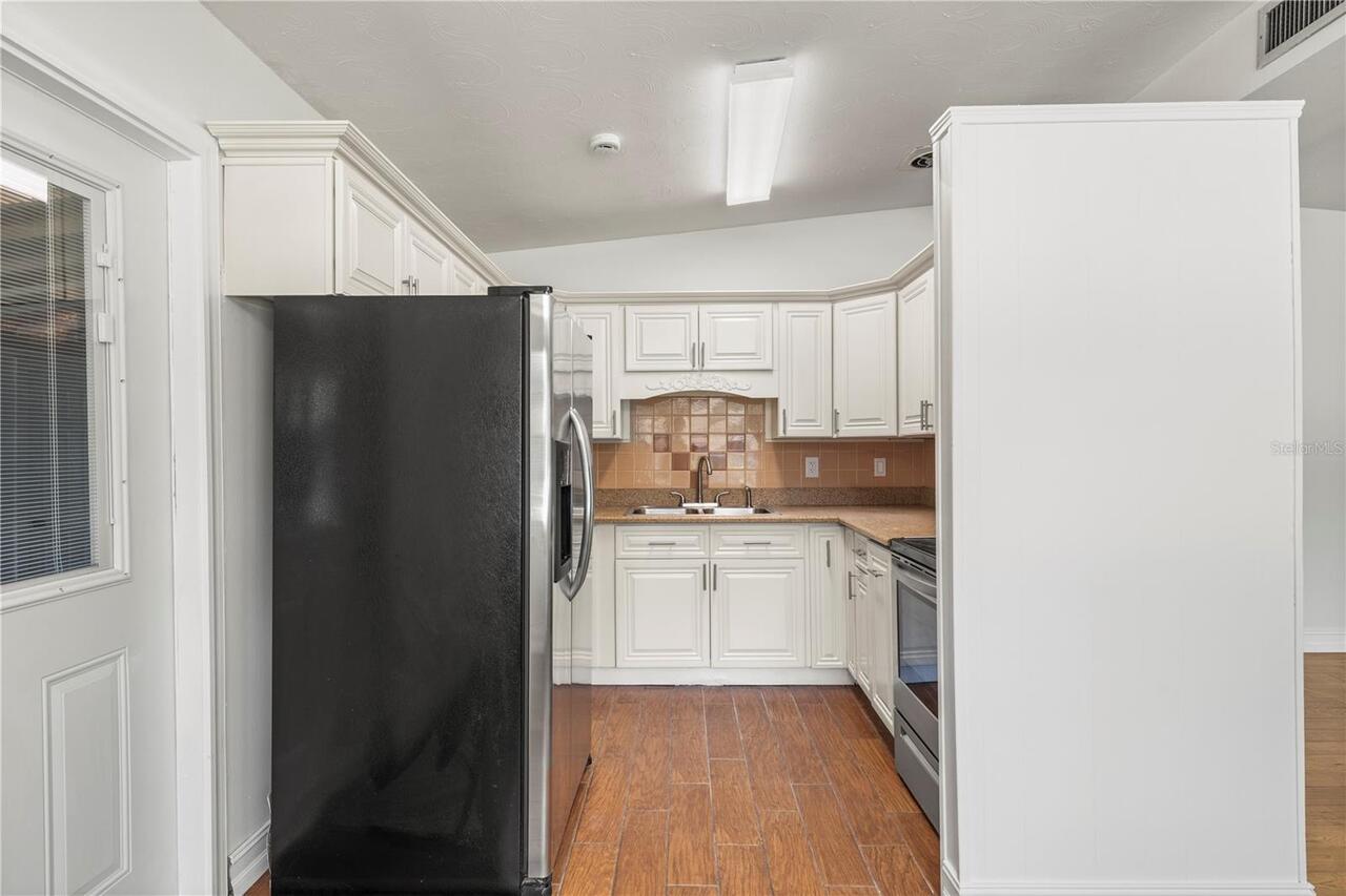 Listing Photo 15