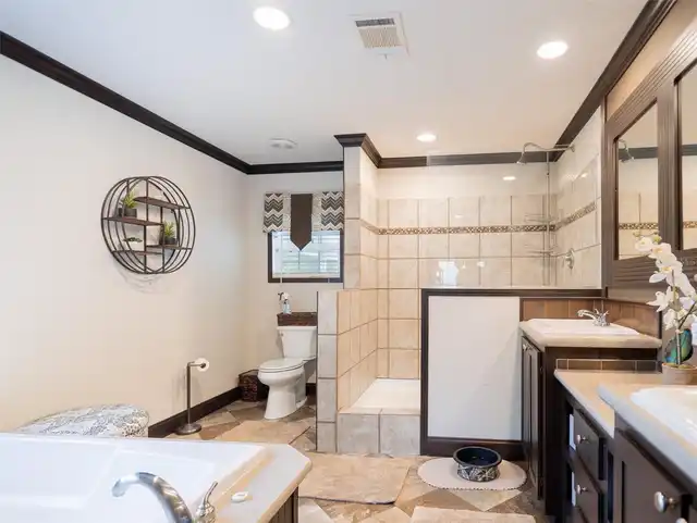 Listing Photo 21