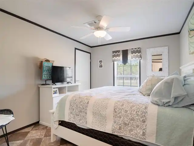 Listing Photo 25