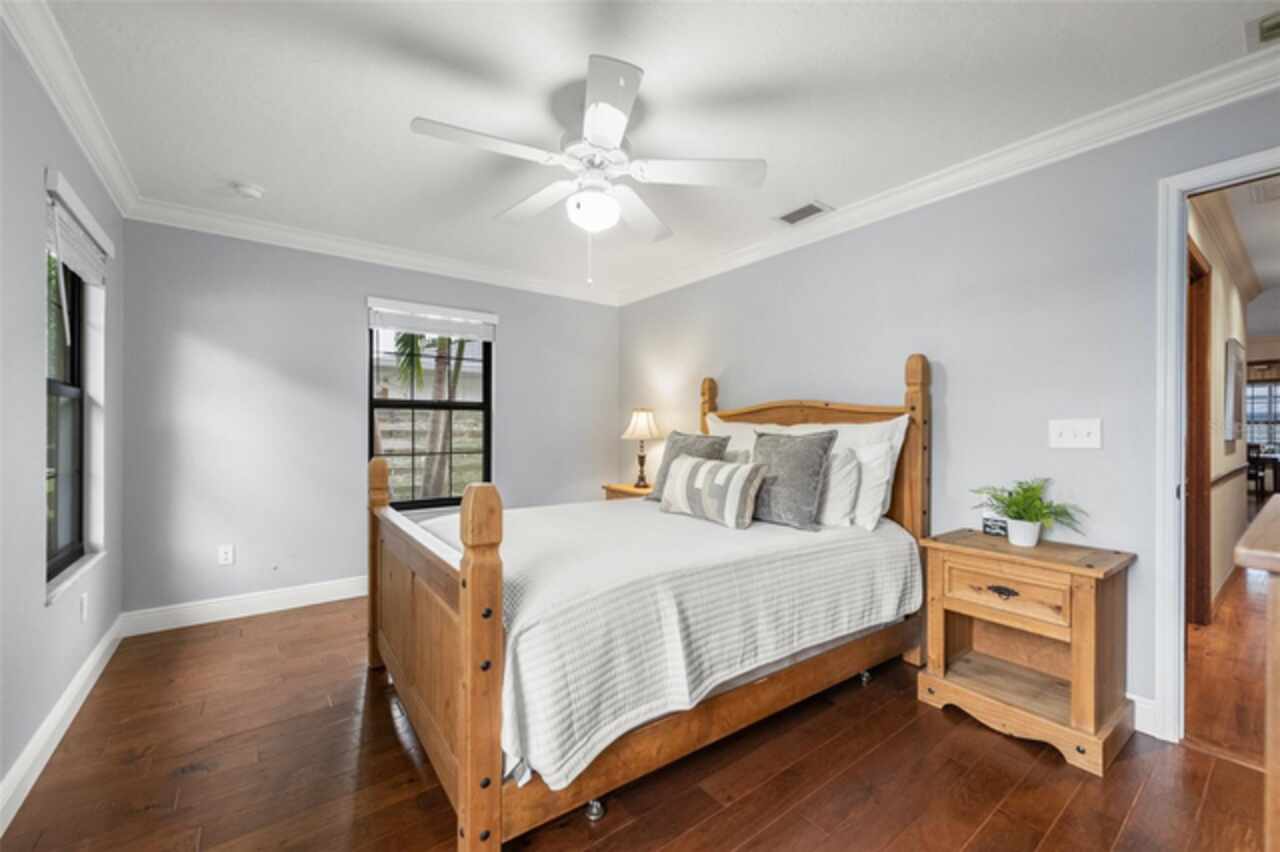 Listing Photo 16