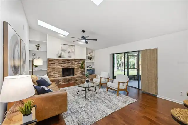 Listing Photo 11