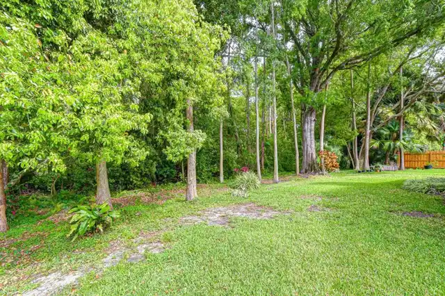 Listing Photo 25