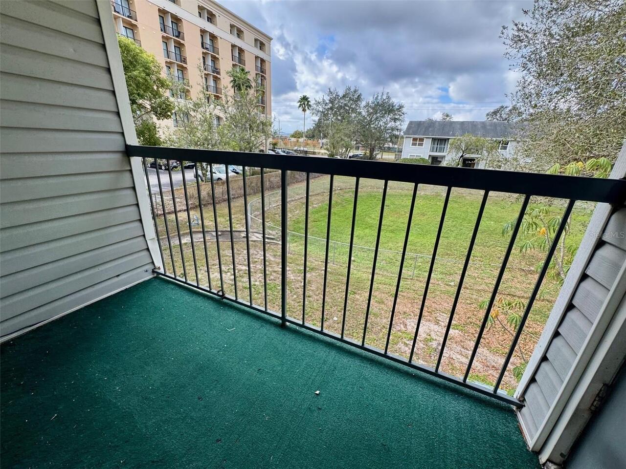 Listing Photo 11