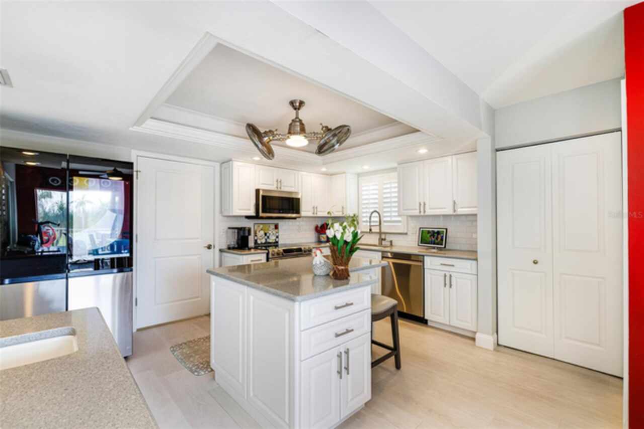 Listing Photo 11