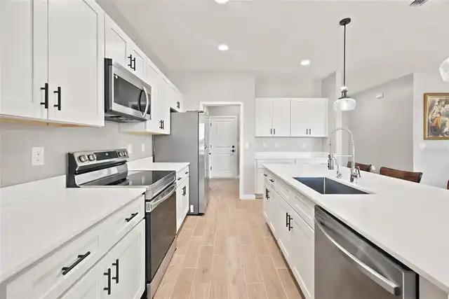 Listing Photo 17