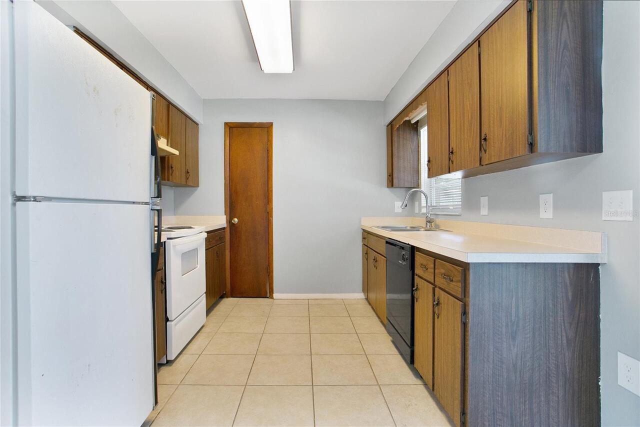 Listing Photo 7