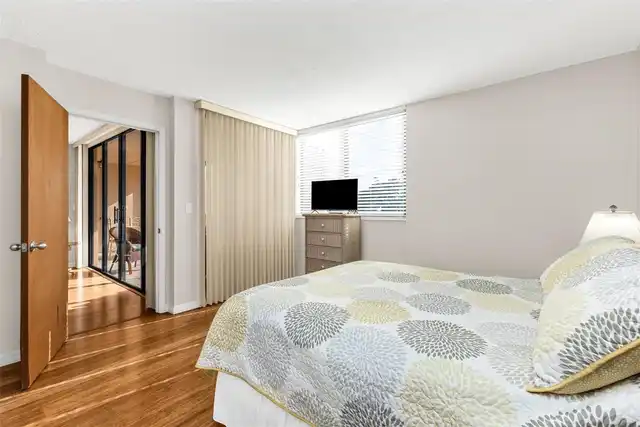 Listing Photo 17