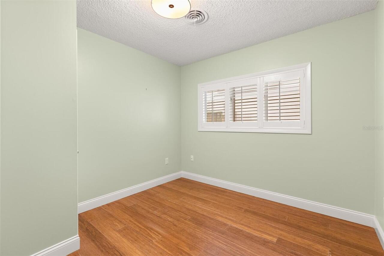 Listing Photo 23