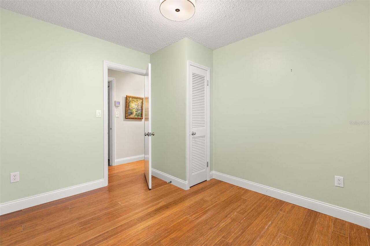 Listing Photo 24