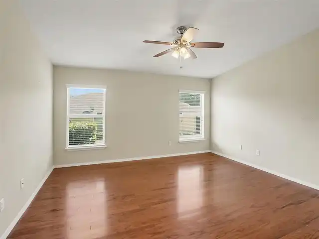 Listing Photo 13