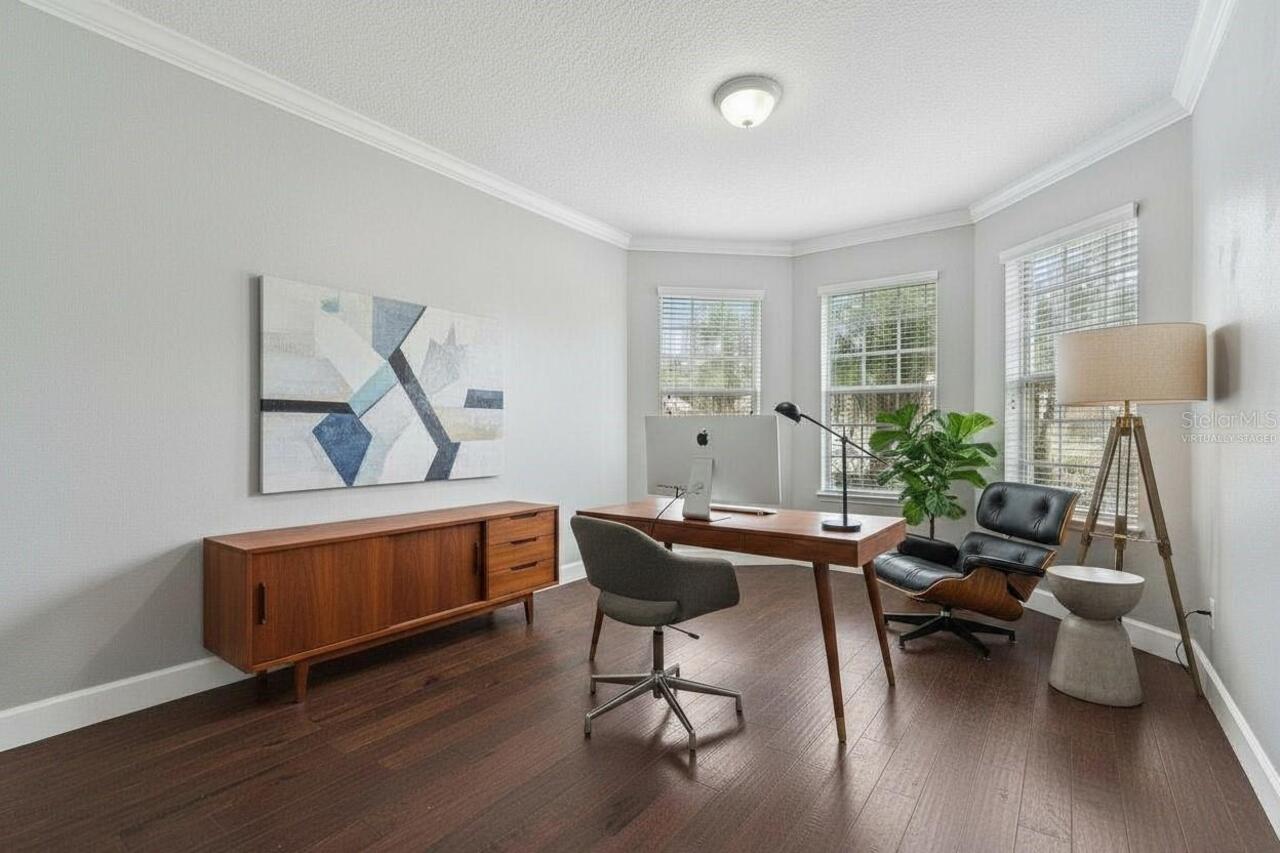 Listing Photo 11