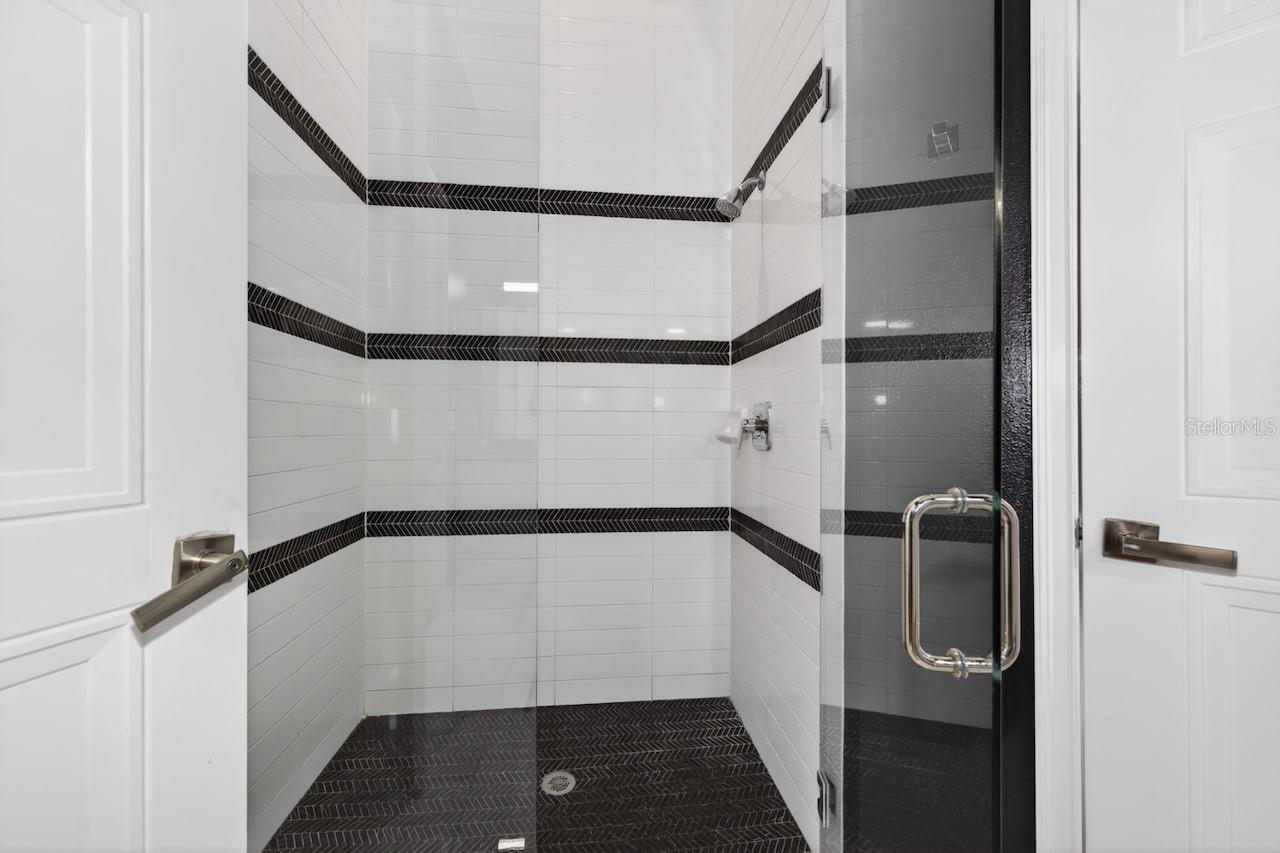 Listing Photo 42