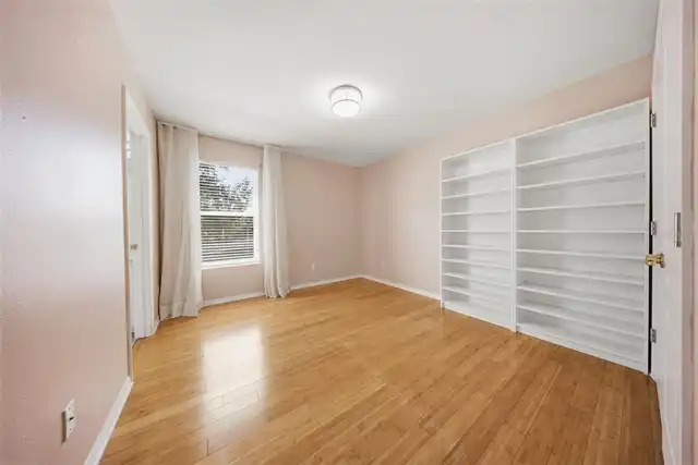 Listing Photo 32