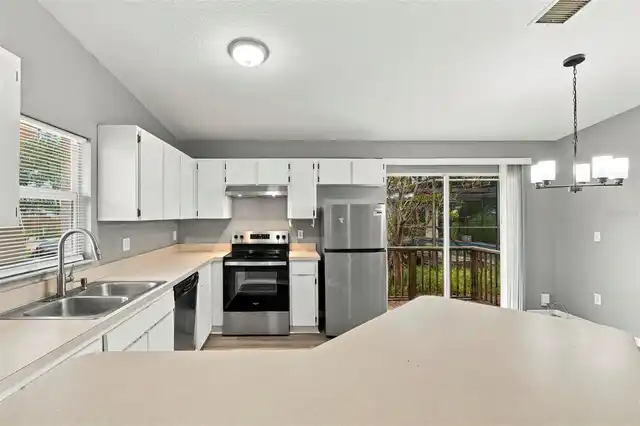 Listing Photo 15