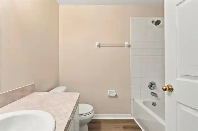 Listing Photo 21