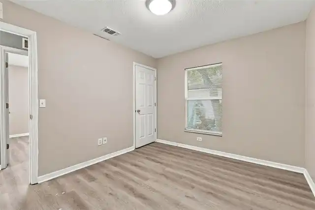 Listing Photo 33