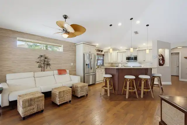Listing Photo 19