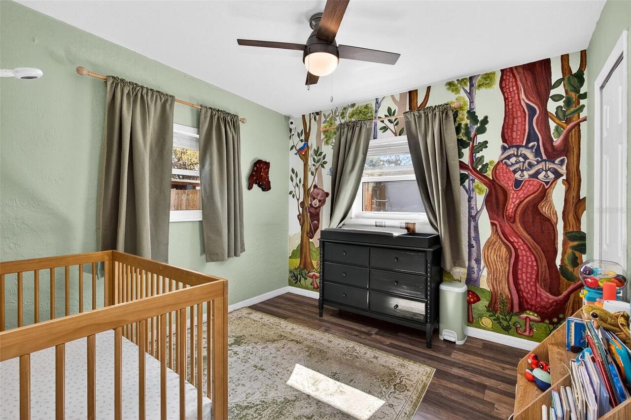 Listing Photo 12