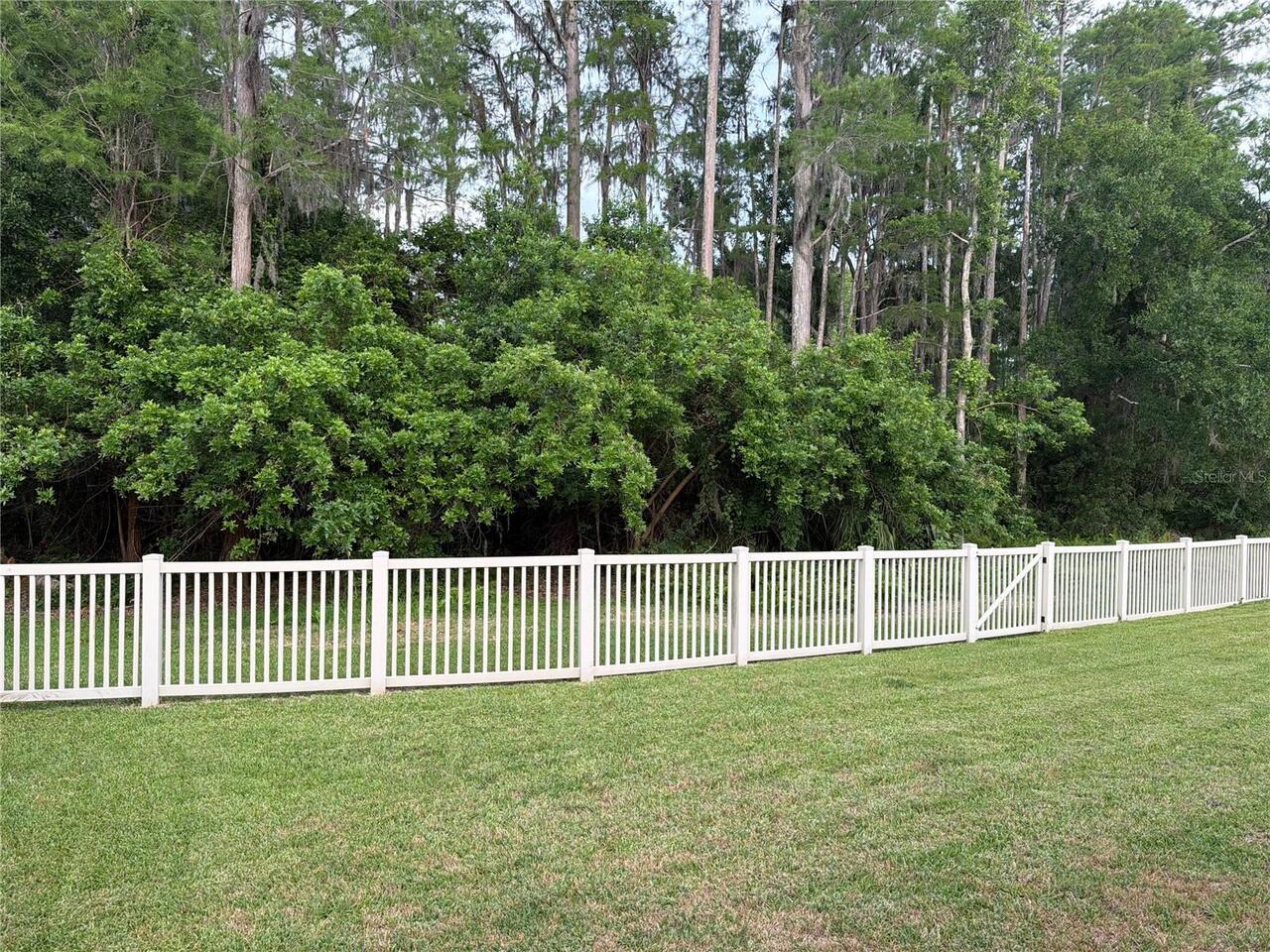Listing Photo 9