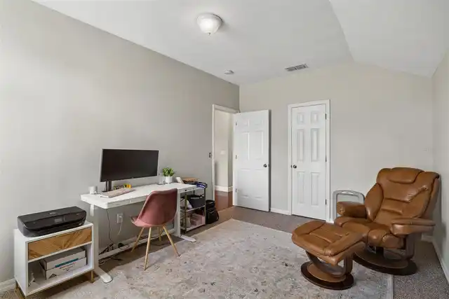 Listing Photo 34