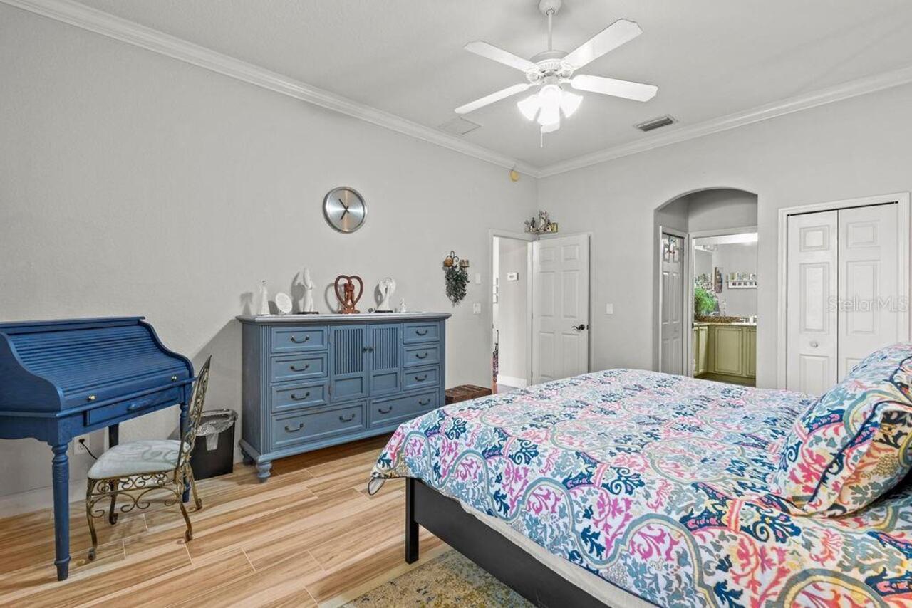 Listing Photo 18
