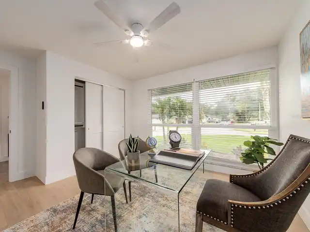 Listing Photo 19