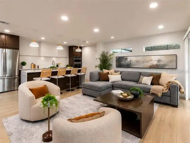 Listing Photo 10