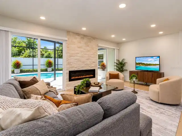 Listing Photo 11