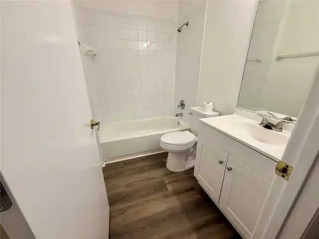 Listing Photo 6