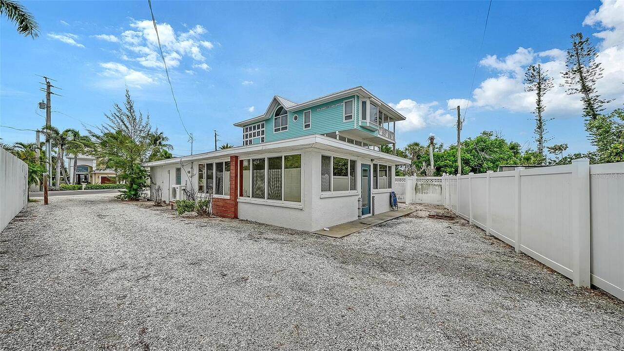 Listing Photo 29