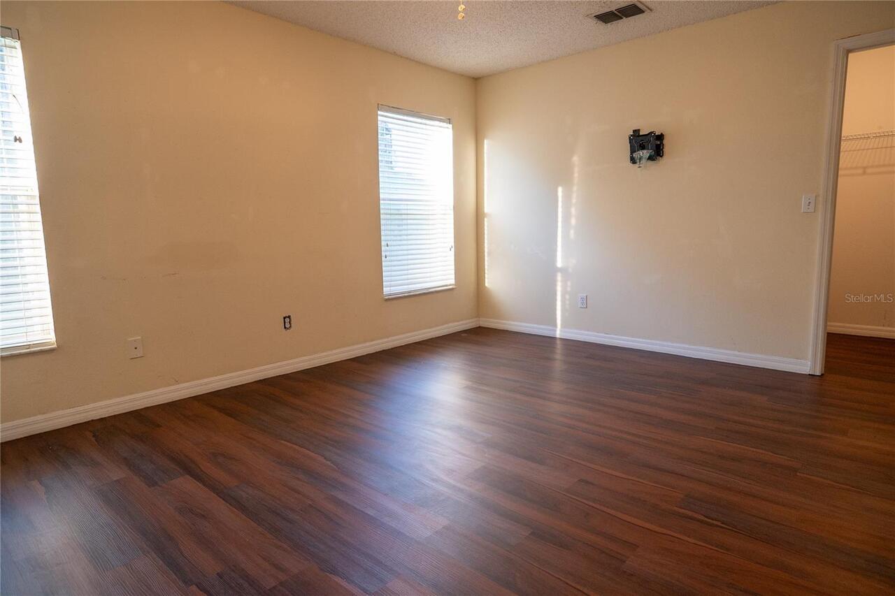 Listing Photo 43