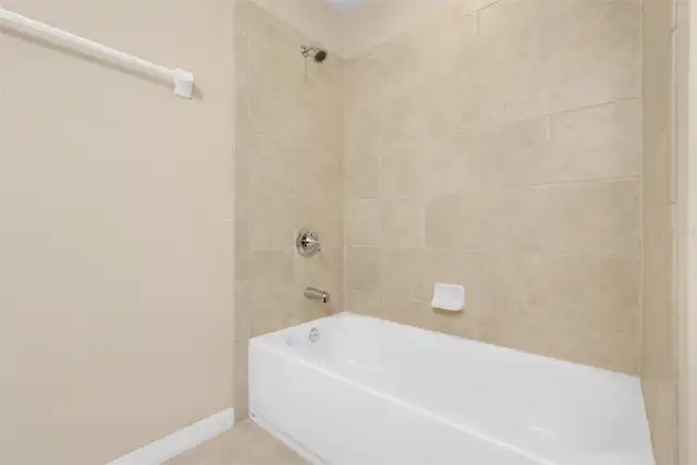 Listing Photo 29