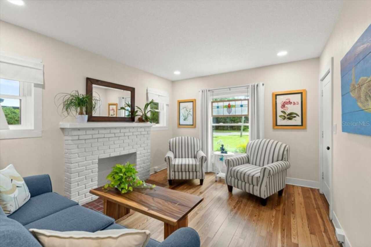 Listing Photo 9