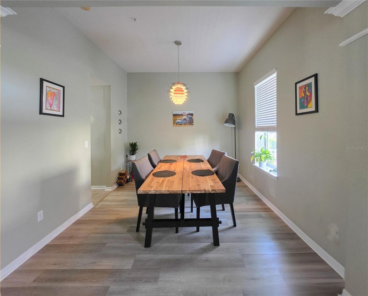 Listing Photo 8
