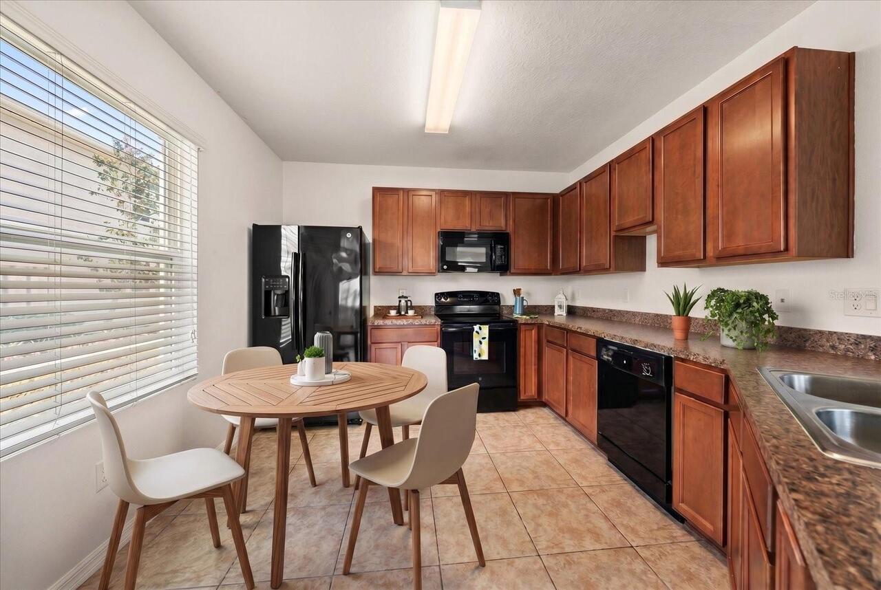 Listing Photo 7