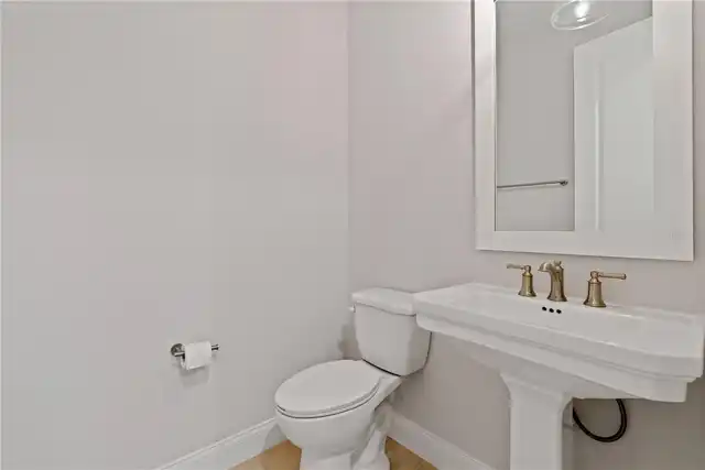 Listing Photo 8