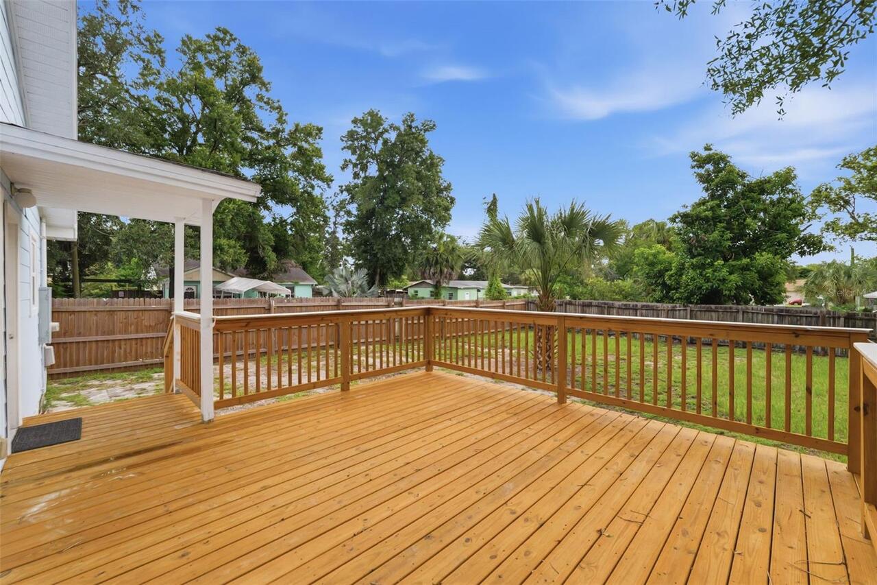 Listing Photo 12
