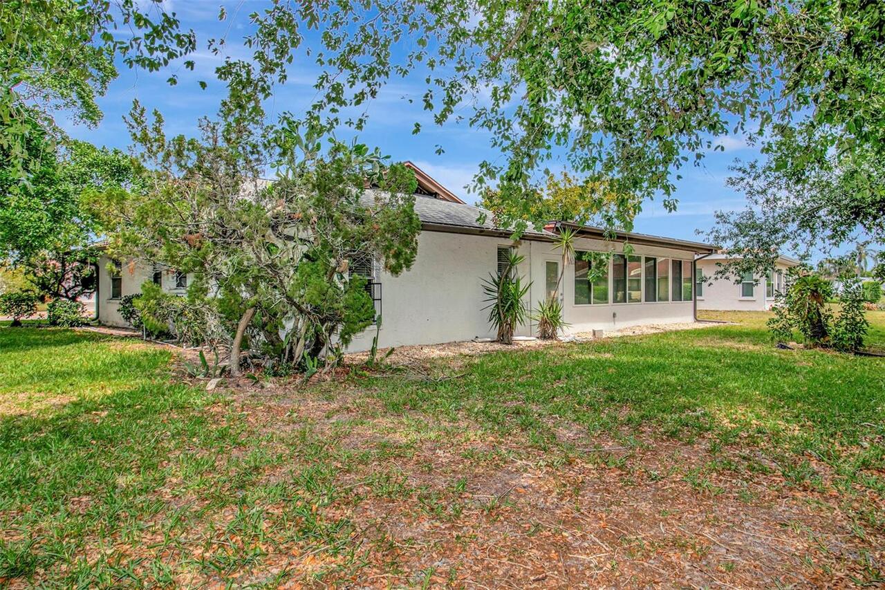Listing Photo 16