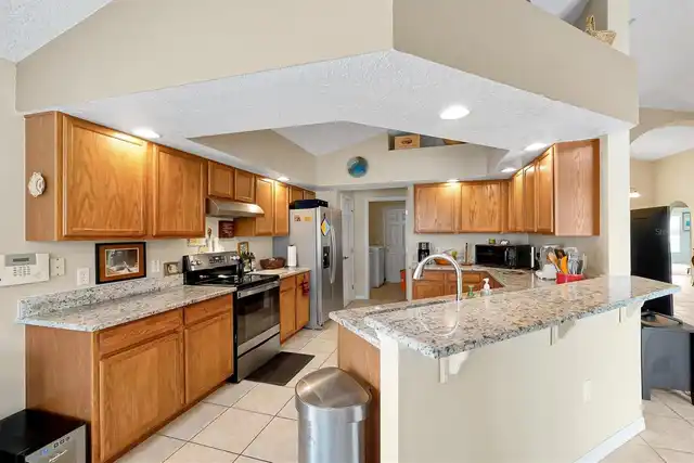 Listing Photo 10