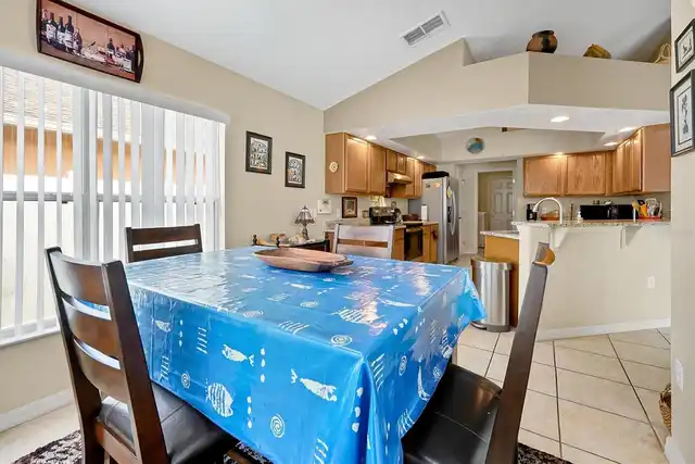 Listing Photo 14