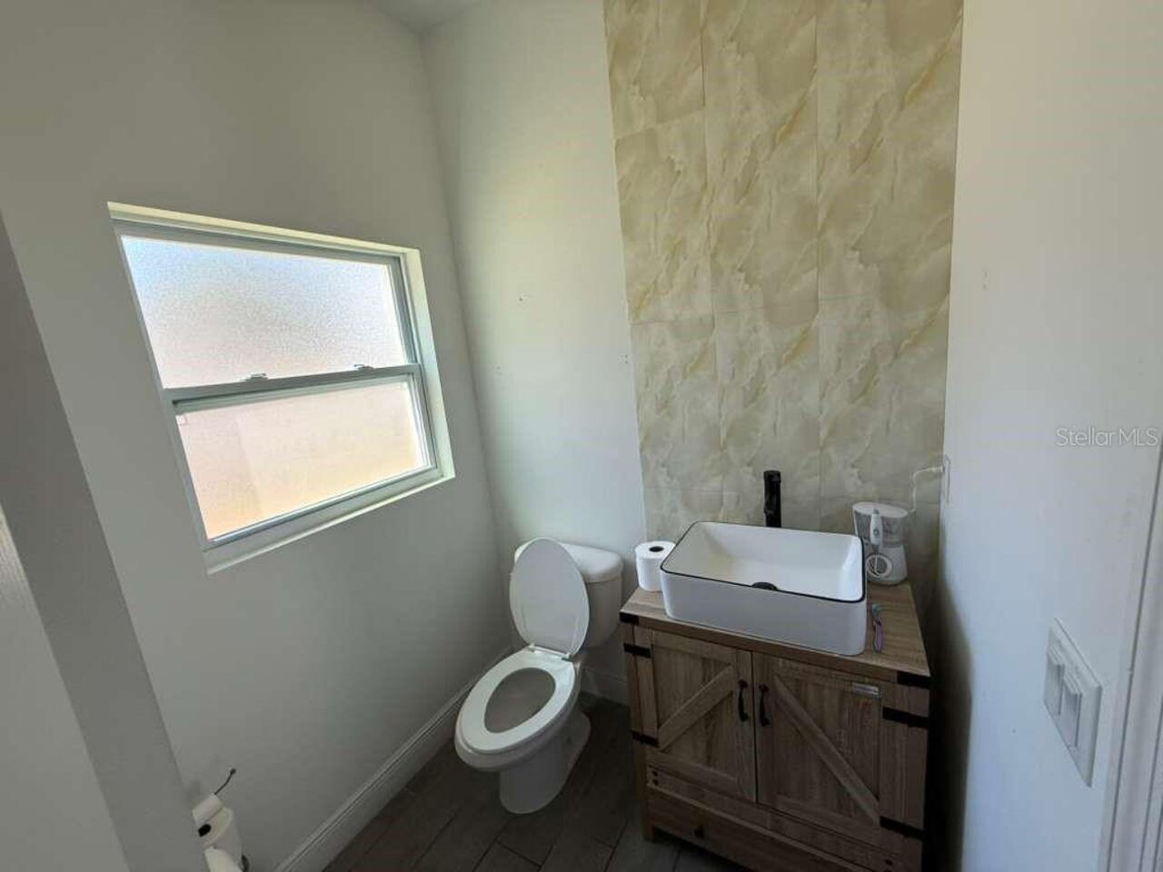 Listing Photo 11