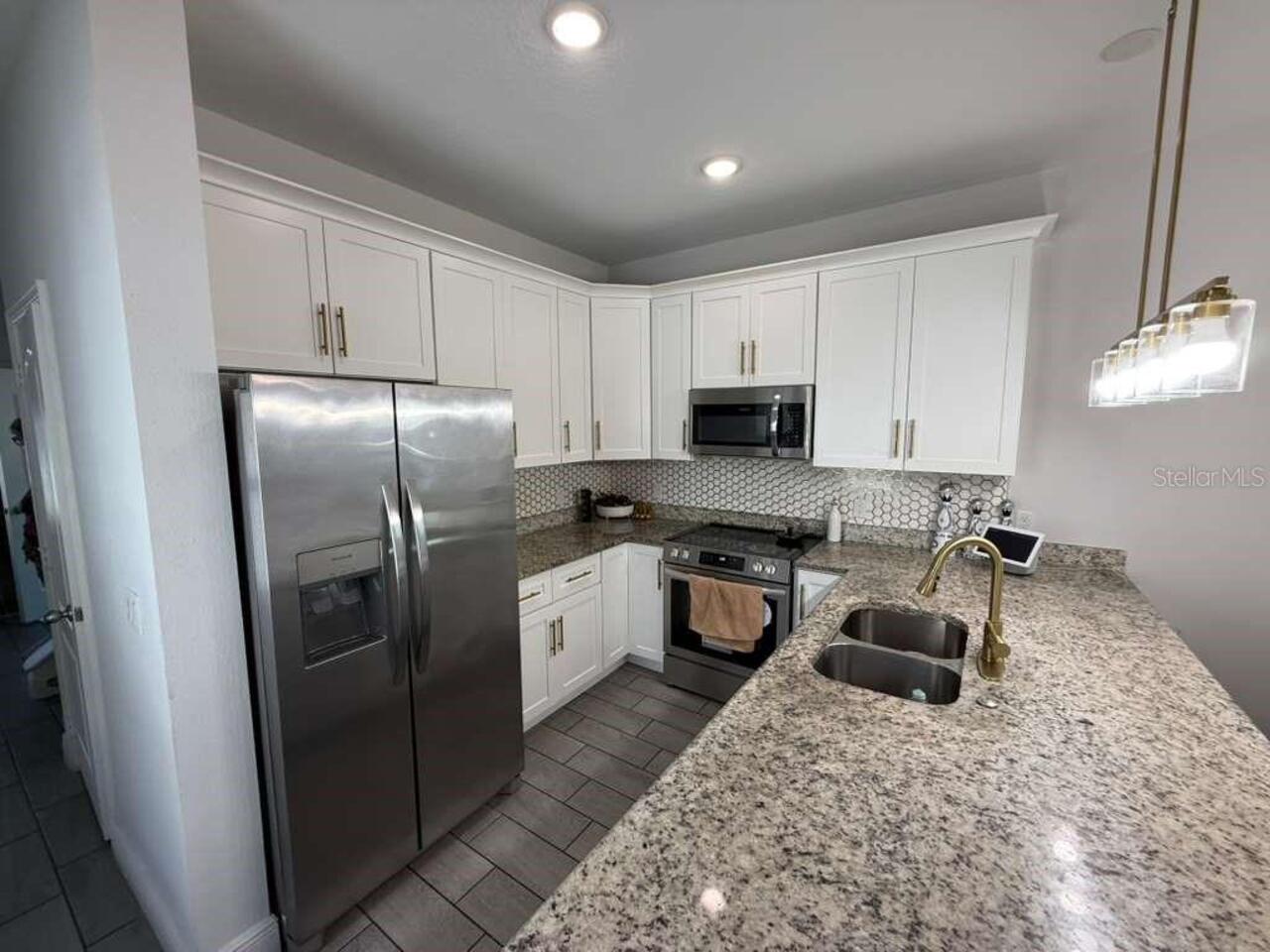 Listing Photo 12