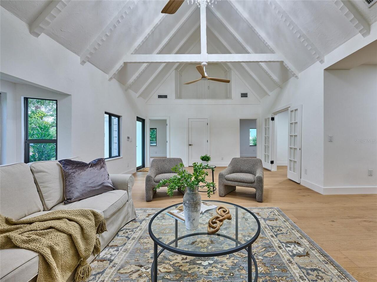 Listing Photo 8