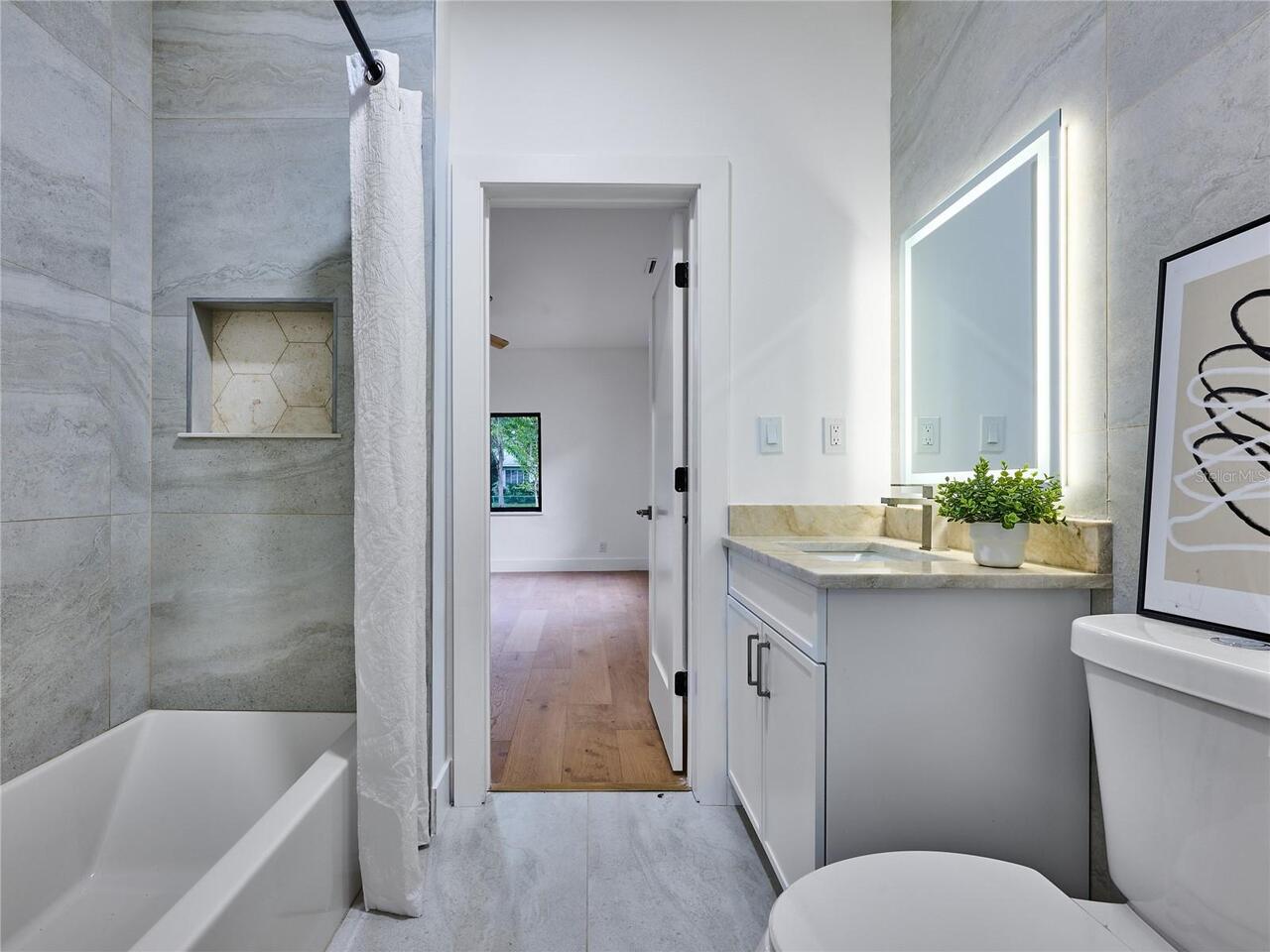 Listing Photo 22