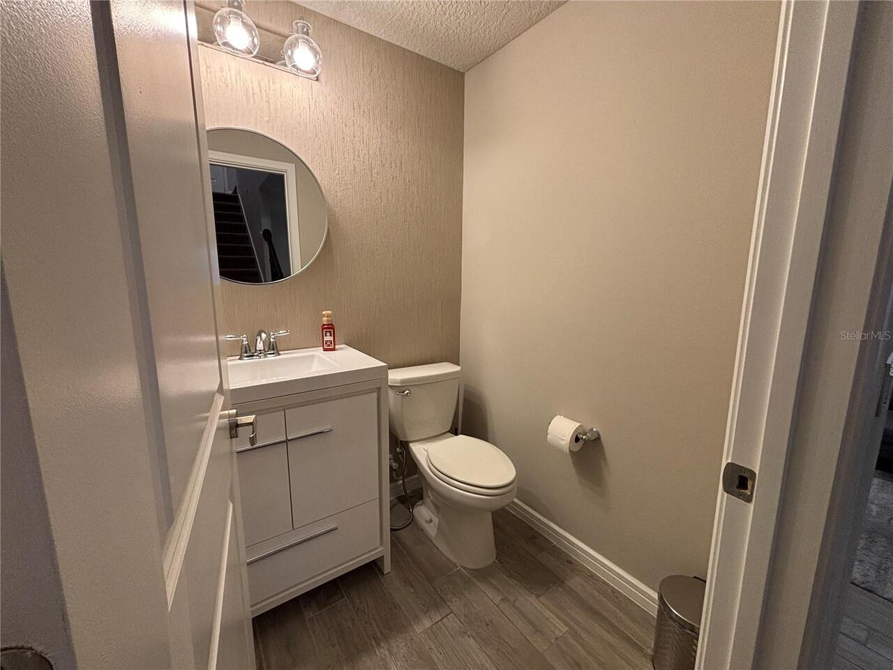 Listing Photo 8