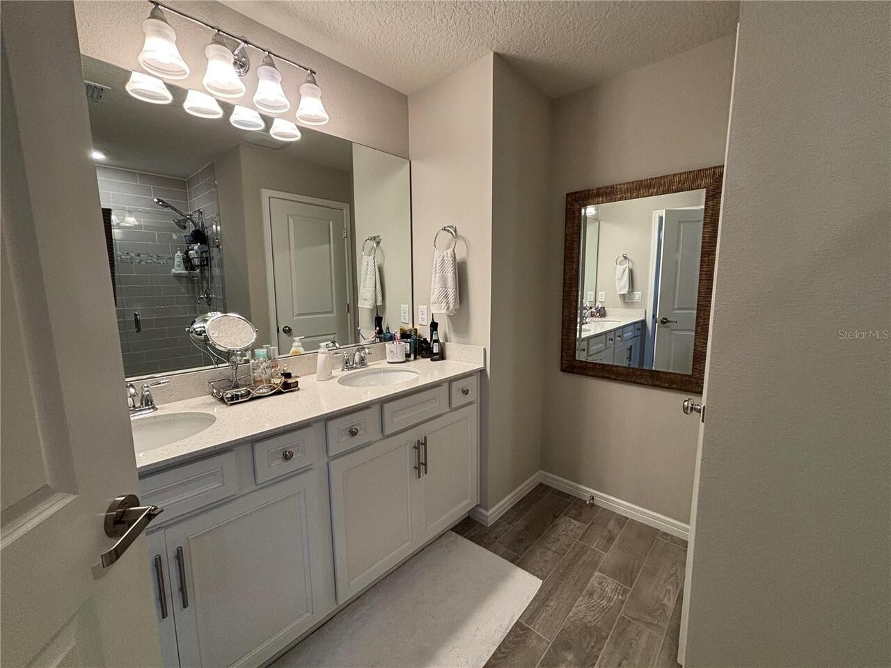 Listing Photo 11